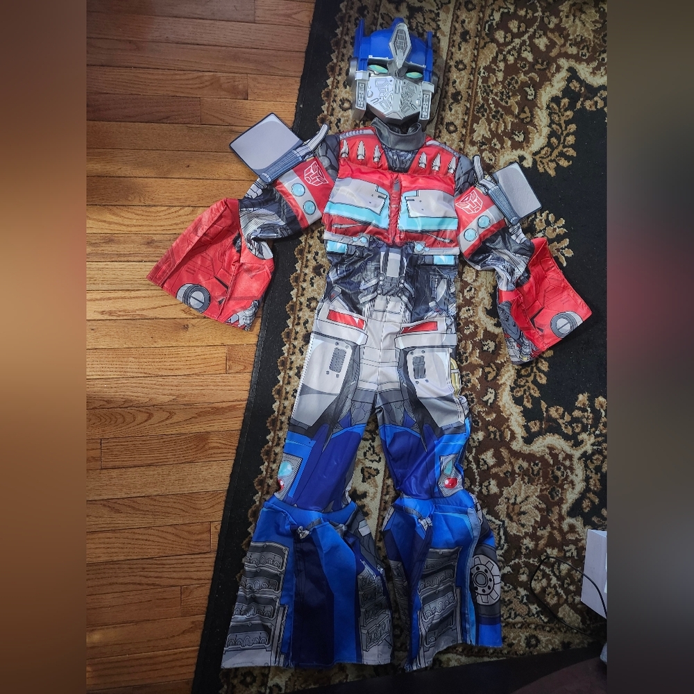 Optimus Prime Transformers Premium Kids Costume; M 8/10